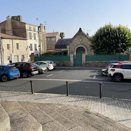 Chez Jean-Yves Et Zoe - La Dolce Vita - Au Calme, Tres Propre, Proche Parkings Niort Extérieur photo